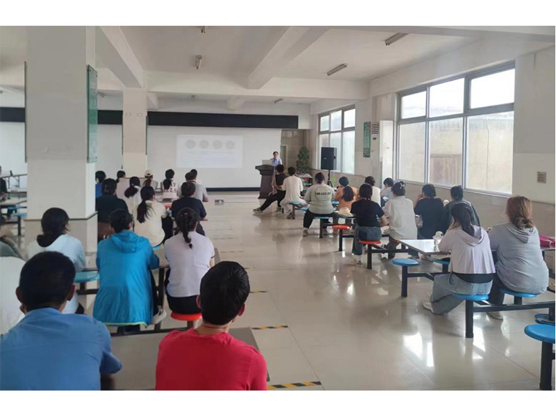 立足崗位，揚青春風(fēng)帆