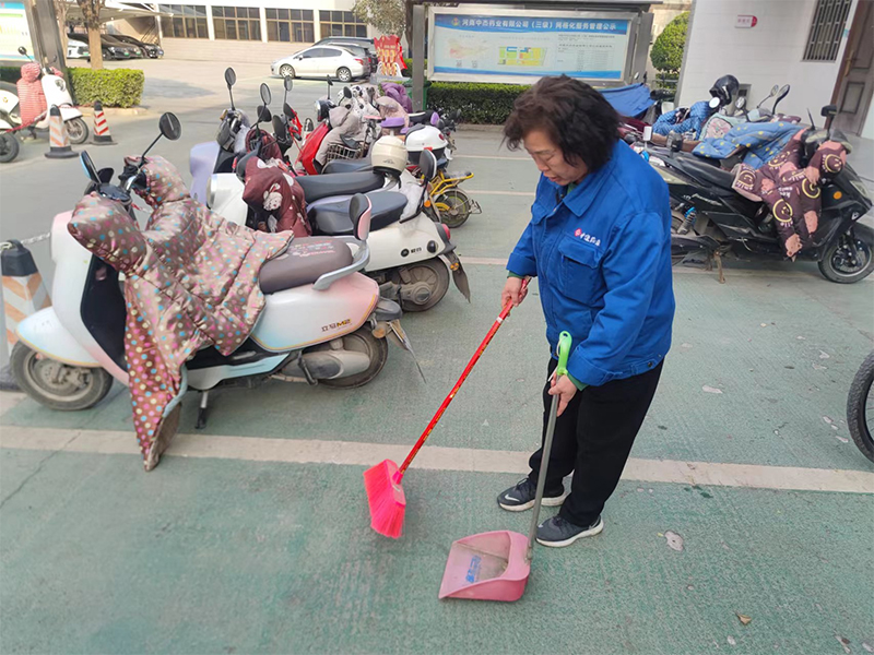 行政保潔顯“身手”，辦公環(huán)境大煥新