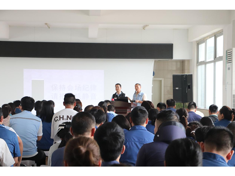 “人人講安全、個(gè)個(gè)會(huì )應急——暢通生命通道”